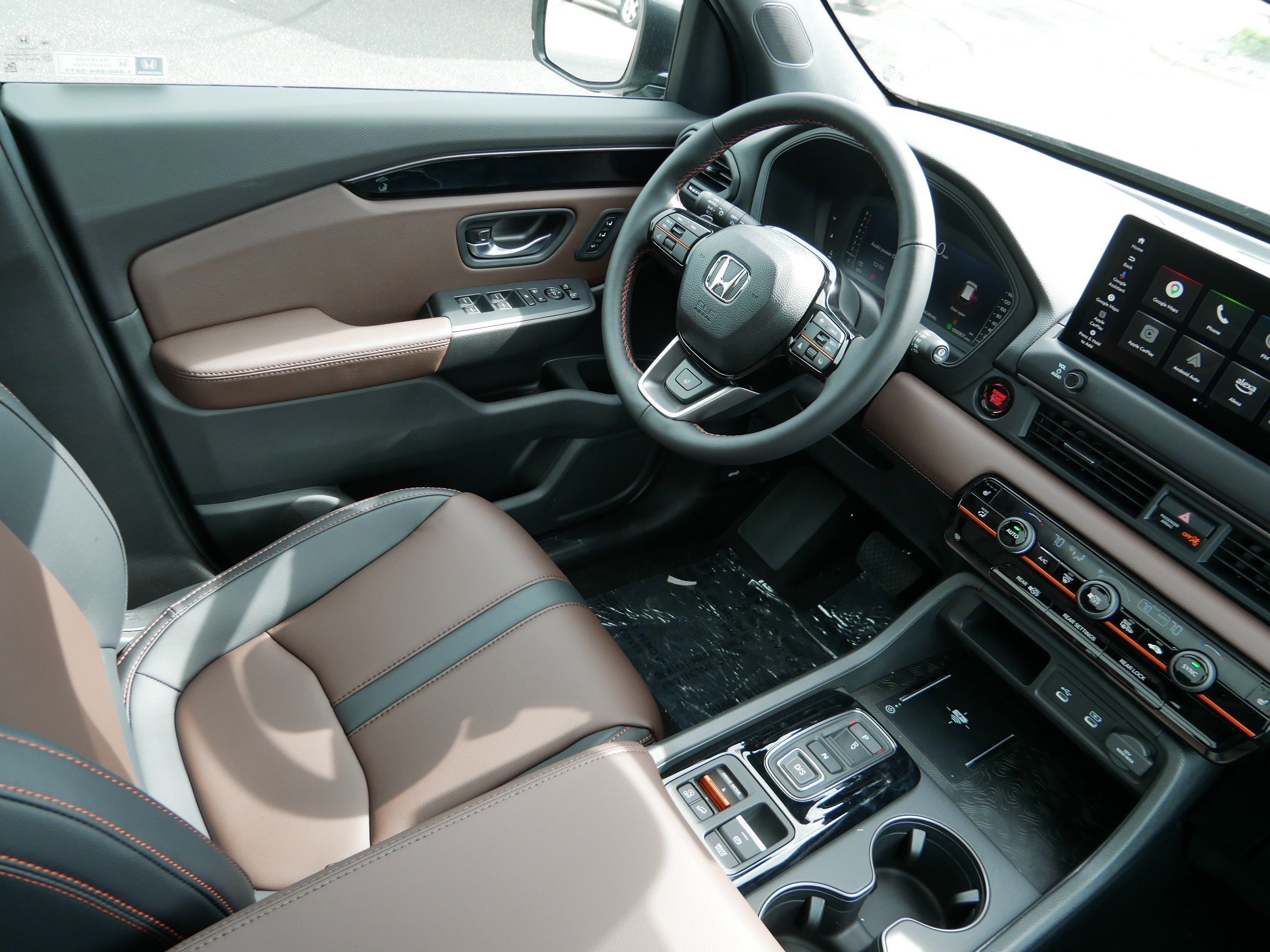 New 2026 Honda Pilot TrailSport image 9