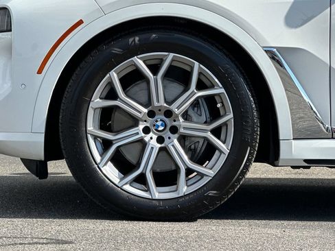 Used 2025 BMW X7 xDrive40i AWD/4WD image 27