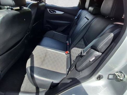 Used 2020 Nissan Rogue Sport SV w/ Technology Package FWD image 18