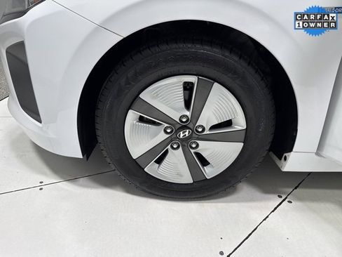 Used 2018 Hyundai Ioniq Blue image 4