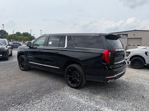 Used 2025 GMC Yukon XL Denali w/ Sun & Power Step Package AWD/4WD image 8