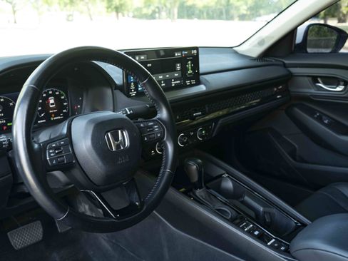 Used 2025 Honda Accord EX-L image 16