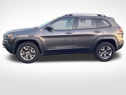 Used 2019 Jeep Cherokee Trailhawk w/ Cold Weather Group AWD/4WD image 17