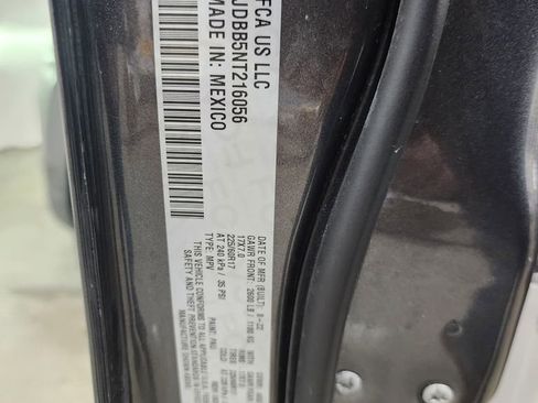 Certified 2022 Jeep Compass Latitude w/ Sun and Sound Group image 47