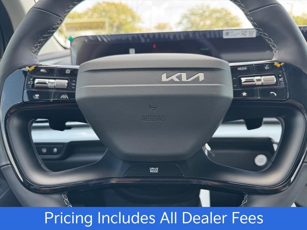 New 2027 Kia Carnival SX FWD image 15