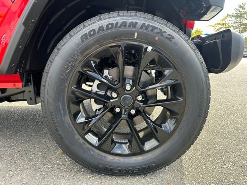 New 2024 Jeep Wrangler Sahara w/ Technology Group image 10