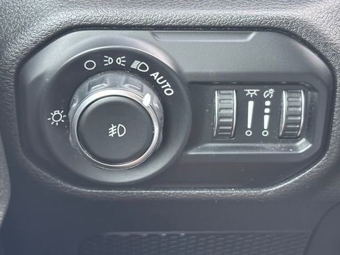 Used 2020 Jeep Wrangler Unlimited Sport S AWD/4WD image 32
