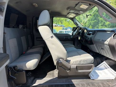 Used 2013 Ford F250 XL w/ PWR Equipment Group AWD/4WD image 24