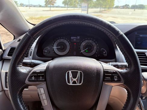Used 2014 Honda Odyssey EX-L image 42