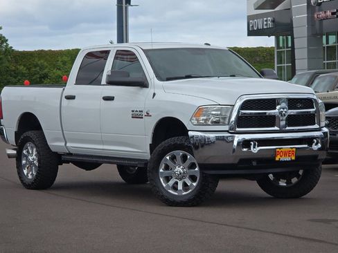 Used 2015 RAM 2500 Tradesman w/ Chrome Appearance Group AWD/4WD image 2