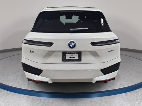 Used 2024 BMW iX xDrive50 w/ Premium Package AWD/4WD image 6
