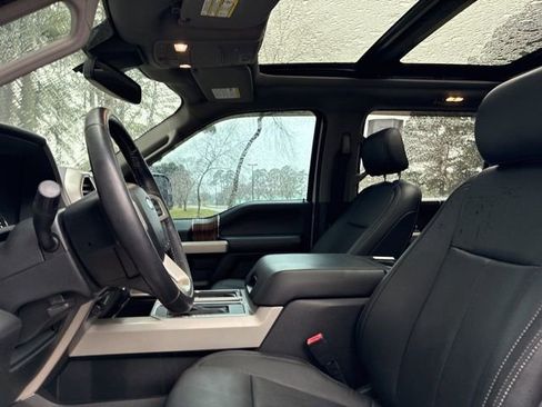 Used 2020 Ford F150 Lariat image 21