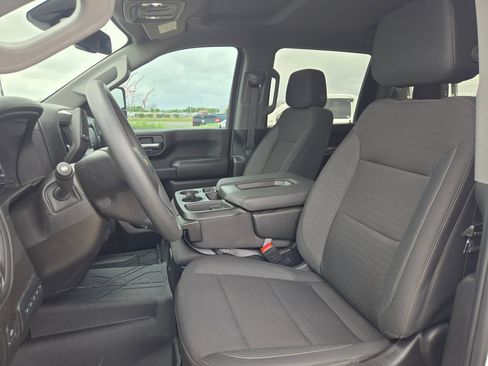 Certified 2025 Chevrolet Silverado 2500 Custom w/ Custom Value Package AWD/4WD image 10
