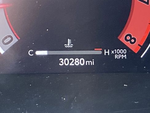 Certified 2025 Toyota Highlander XSE image 13