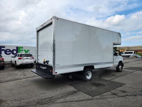 New 2027 Ford E-450 and Econoline 450 Super Duty w/ Power Equipment Group RWD image 3
