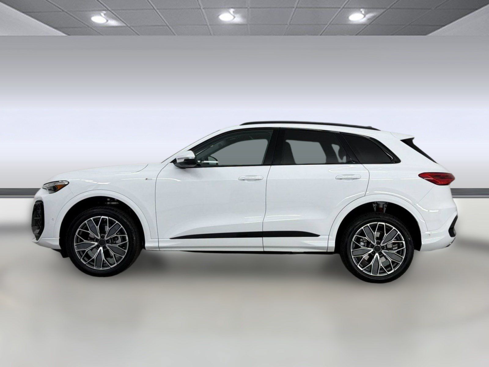 New 2026 Audi Q5 Premium AWD/4WD image 2