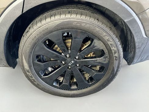 Used 2020 Kia Telluride S w/ S 8 Passenger Seating Package AWD/4WD image 32