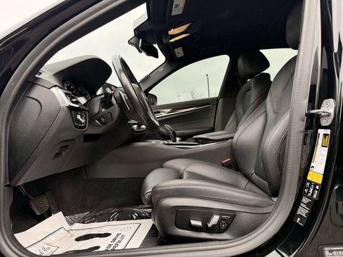 Used 2019 BMW 530i xDrive image 14