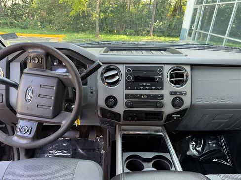 Used 2013 Ford F250 XLT w/ FX4 Off Road Pkg AWD/4WD image 33