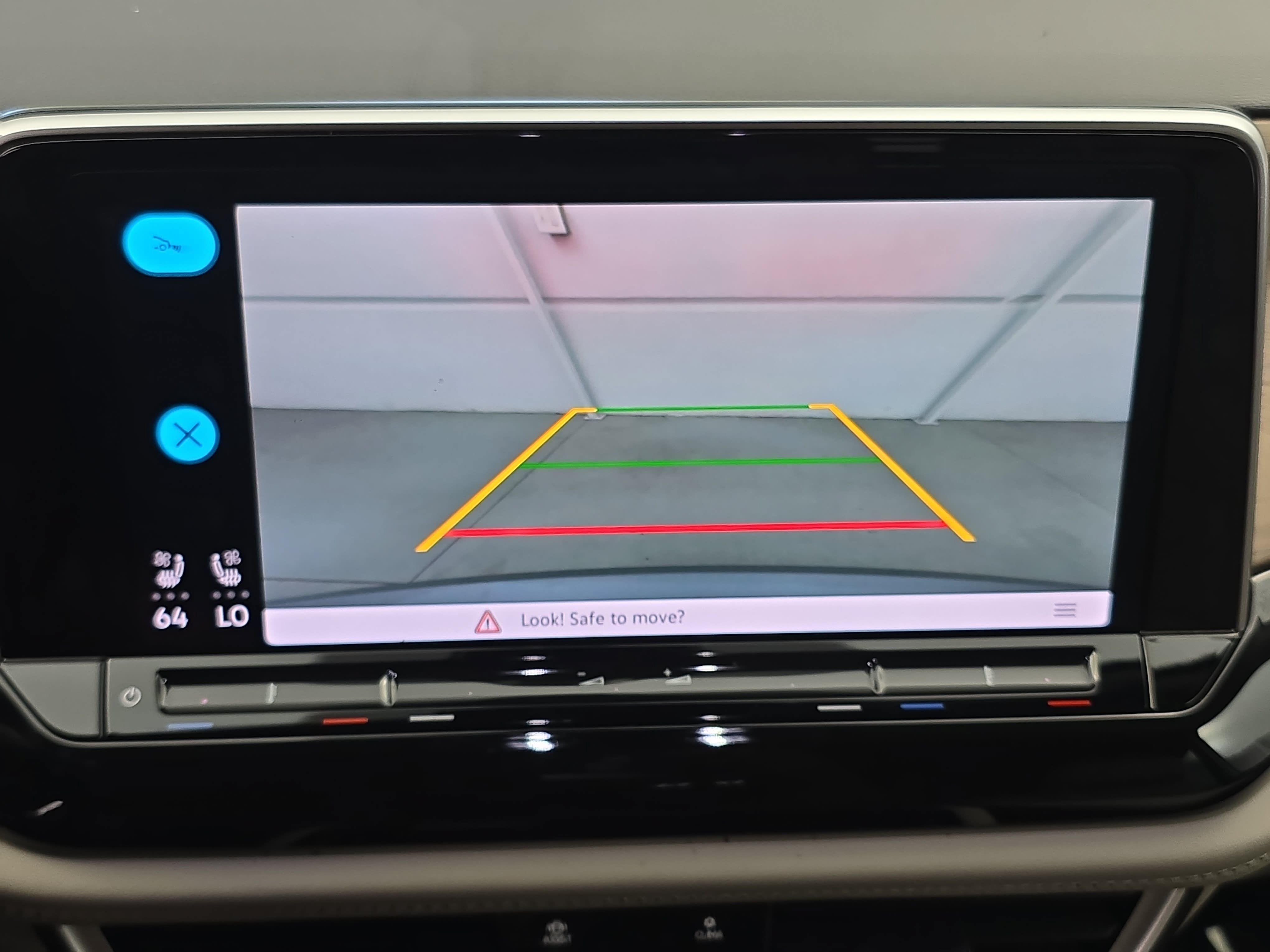Used 2026 Volkswagen Atlas SE FWD image 23