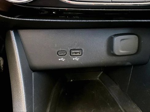 Certified 2024 Buick Encore GX Sport Touring AWD/4WD image 15