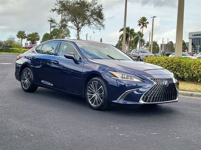 Certified 2022 Lexus ES 350 w/ Premium Package
