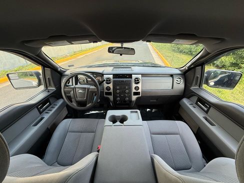 Used 2012 Ford F150 XLT AWD/4WD image 5