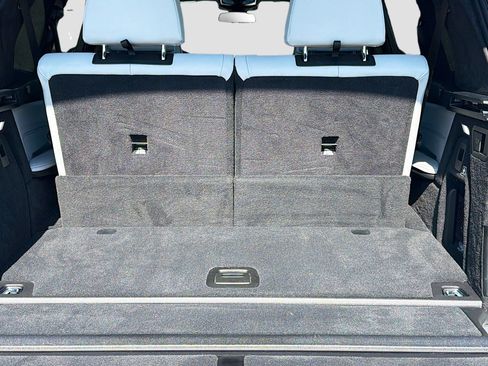 Used 2023 BMW X7 xDrive40i w/ Premium Package image 12