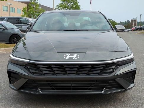 New 2026 Hyundai Elantra SE FWD image 9