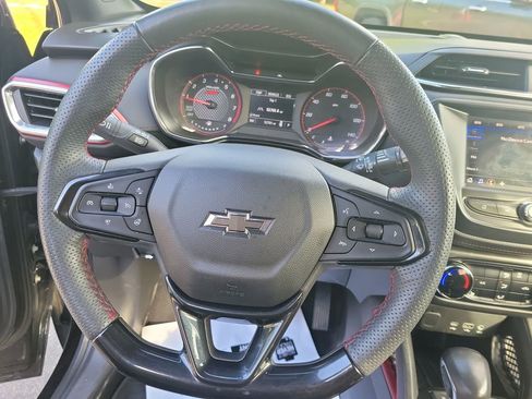 Used 2022 Chevrolet TrailBlazer RS image 17