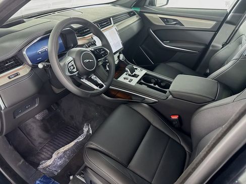 New 2026 Jaguar F-PACE R-Dynamic S AWD/4WD image 9