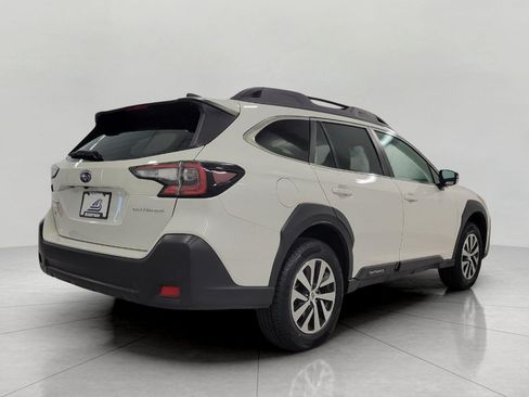 Used 2025 Subaru Outback Premium AWD/4WD image 47