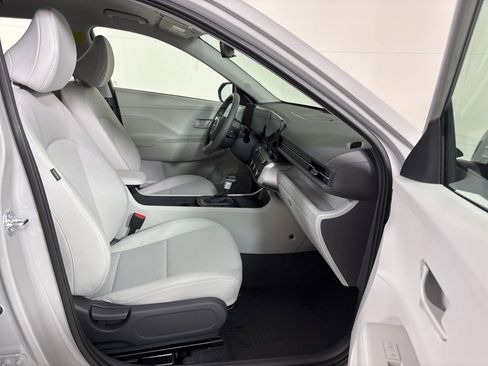 New 2026 Hyundai Kona SE image 12