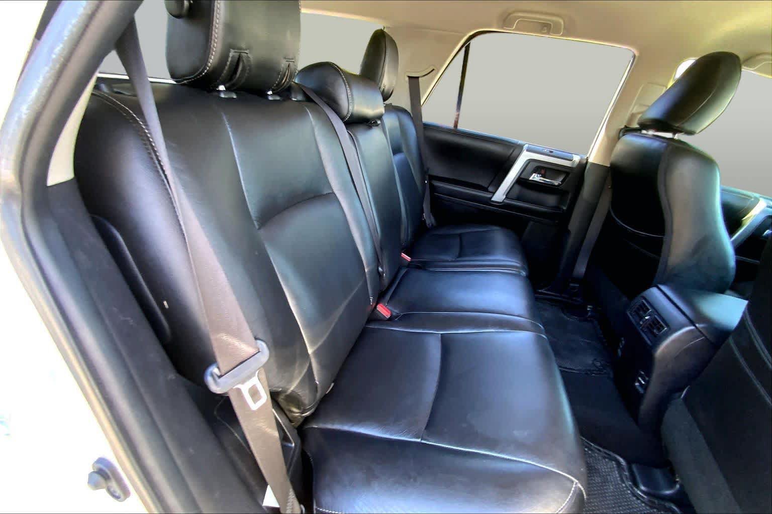 Used 2016 Toyota 4Runner SR5 RWD image 19
