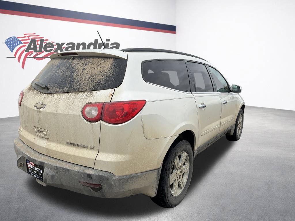 Used 2011 Chevrolet Traverse LT w/ Personal Connectivity Package FWD image 5
