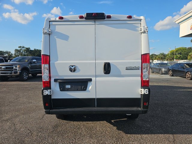 Used 2025 RAM ProMaster 2500 w/ Convenience Group FWD image 5