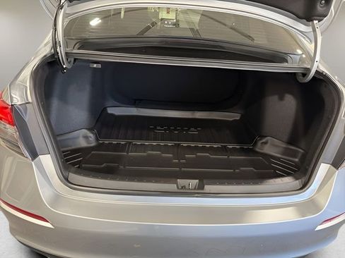 Used 2024 Honda Civic Sport image 30