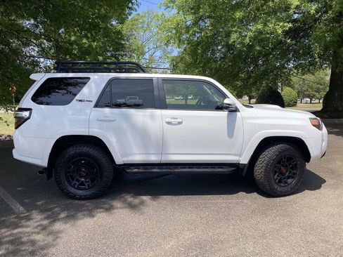 Used 2024 Toyota 4Runner TRD Pro AWD/4WD image 2