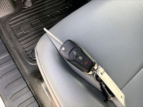 Certified 2023 Ford F250 XL w/ Snow Plow Prep Package image 14