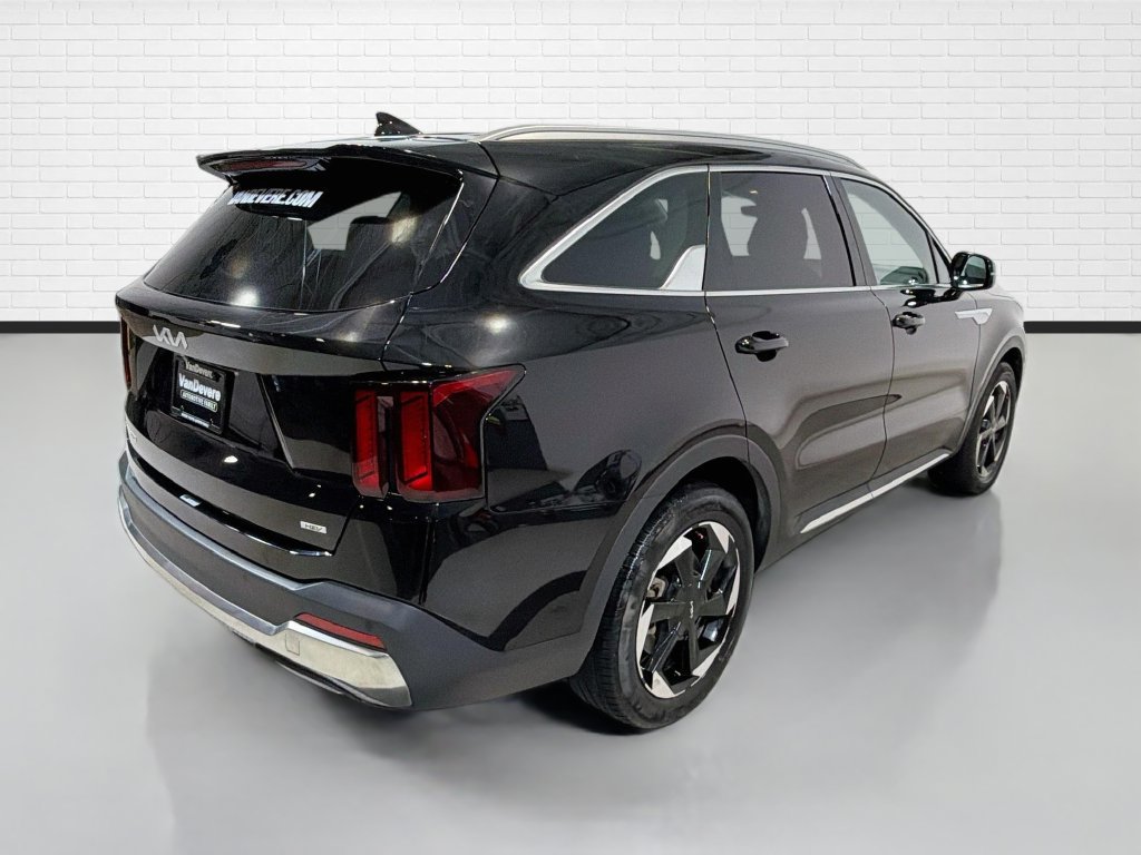Used 2025 Kia Sorento EX AWD/4WD image 9