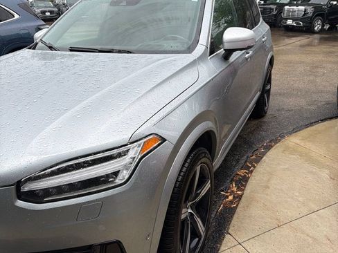 Used 2019 Volvo XC90 T6 R-Design w/ Advanced Package AWD/4WD image 3