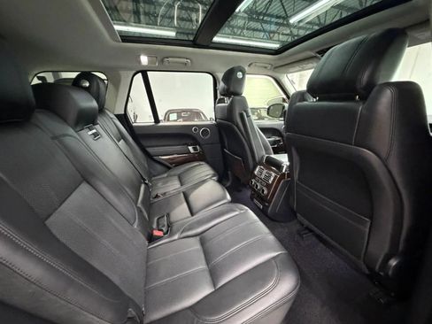 Used 2015 Land Rover Range Rover Supercharged AWD/4WD image 19