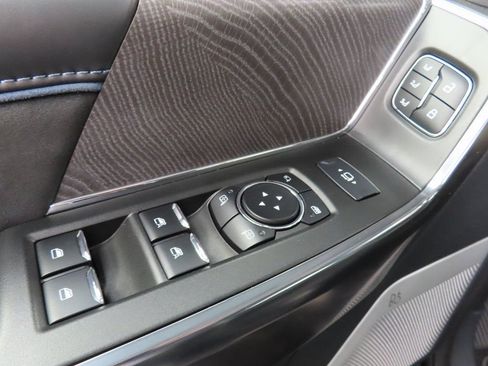 Used 2025 Ford F450 Platinum AWD/4WD image 77