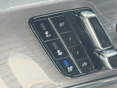 New 2026 Cadillac Escalade IQL Sport 1 w/ LPO, Floor Liner Package image 25