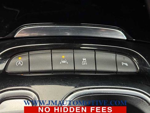 Used 2023 Buick Envision Essence w/ Sport Touring Package image 37