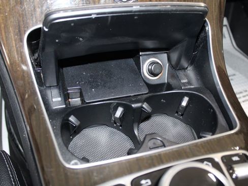 Used 2019 Mercedes-Benz C 300 Sedan image 47