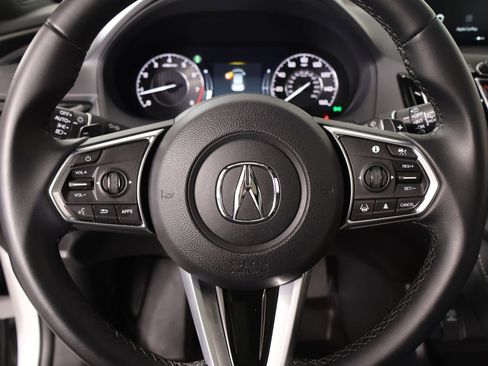 Used 2025 Acura RDX SH-AWD image 3