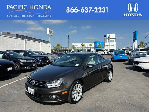 Used 2016 Volkswagen Eos Komfort FWD image 1