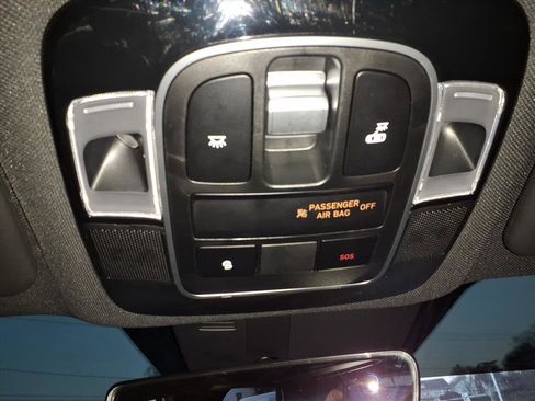 Used 2022 Hyundai Santa Cruz SEL w/ Activity Package image 17