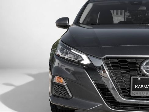 Used 2021 Nissan Altima 2.5 SV w/ SV Premium Package image 51